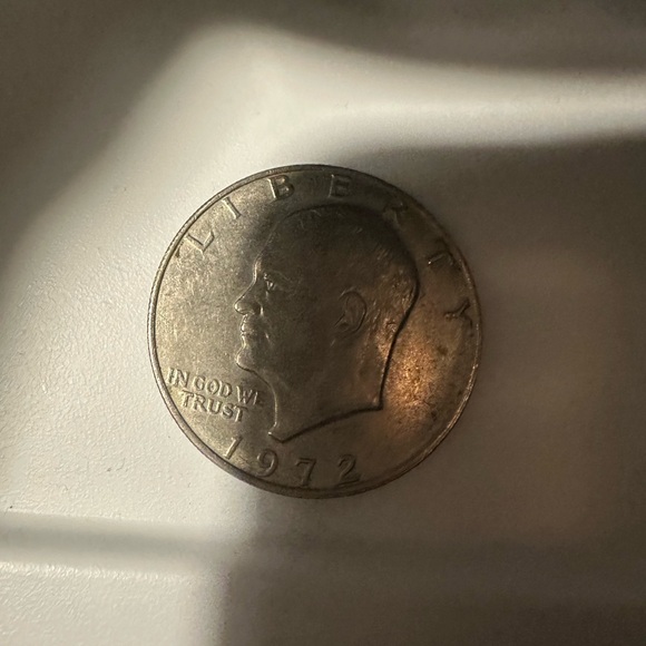 1972 dollar coin - Picture 2 of 2